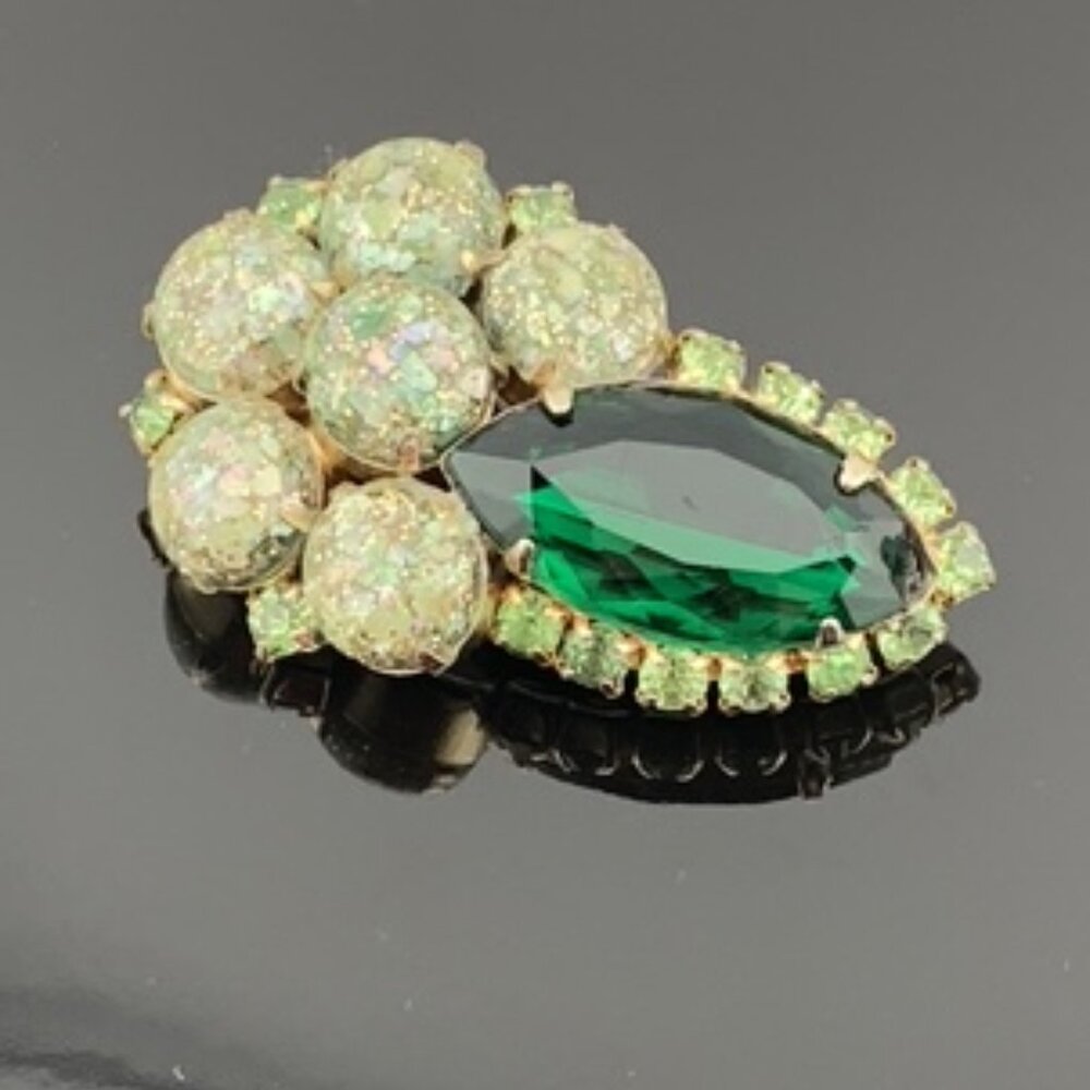 Vintage Green Glass & Acrylic Glitter Costume Jewelry Brooch J907